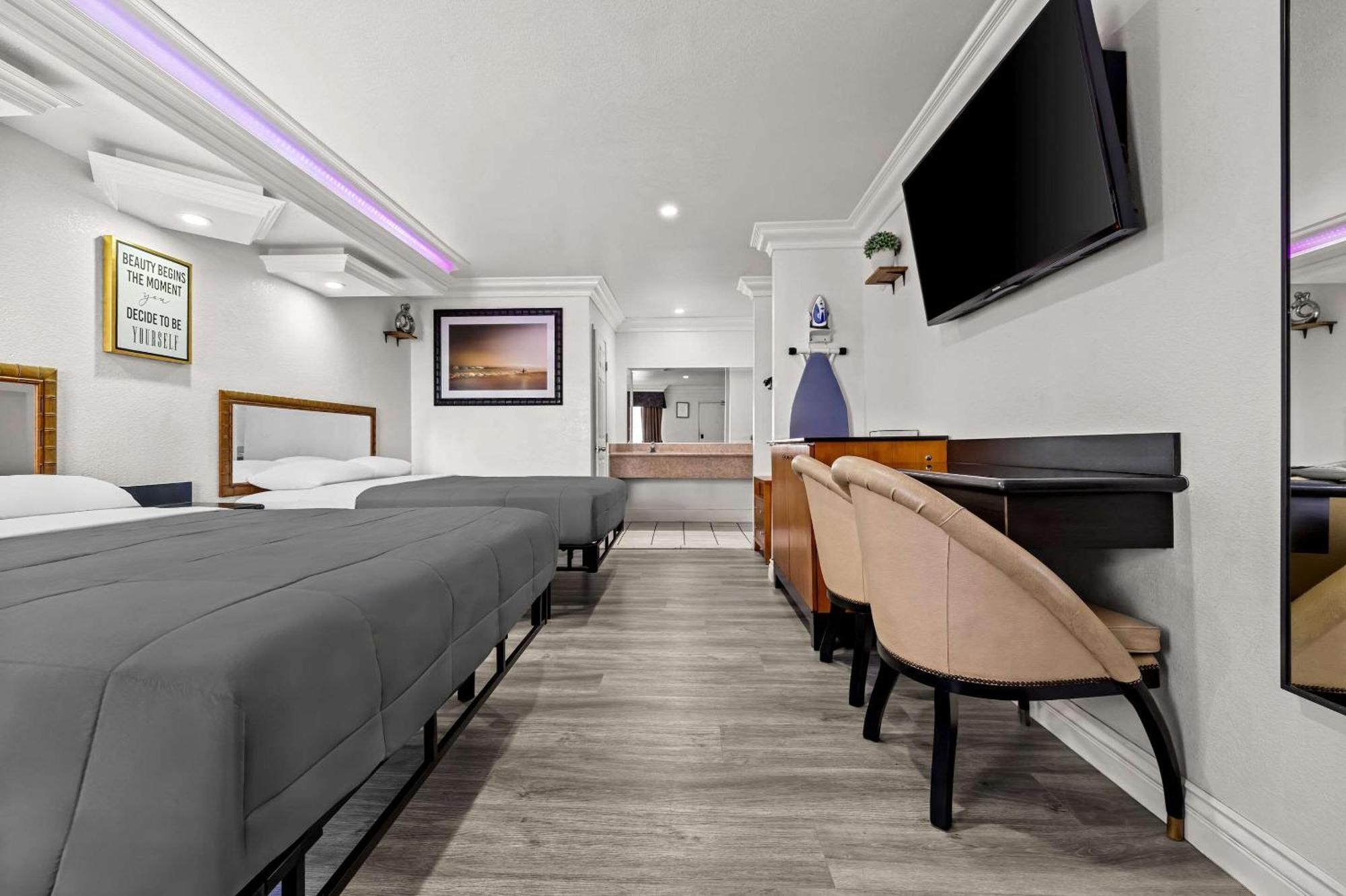 Rodeway Inn Santa Ana Ngoại thất bức ảnh